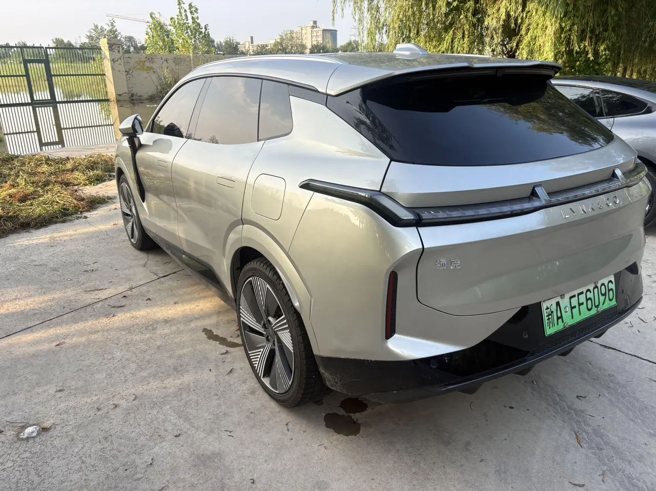 LYNK&amp;CO 2025 LYNK&amp;CO 08 EM-P 1.5T 245km long endurance Halo automatic gear 3