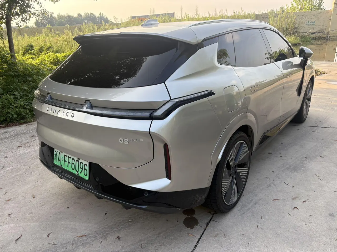 LYNK&amp;CO 2025 LYNK&amp;CO 08 EM-P 1.5T 245km long endurance Halo automatic gear 4