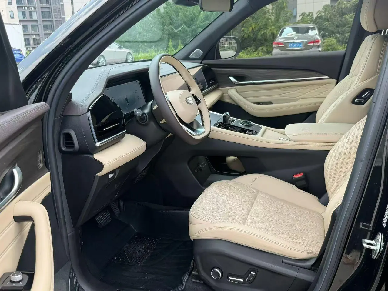 Geely 2025 XingyueL (Monjaro) 2.0TD Oriental Yao Star-Gazing Edition Automatic Transmission 4