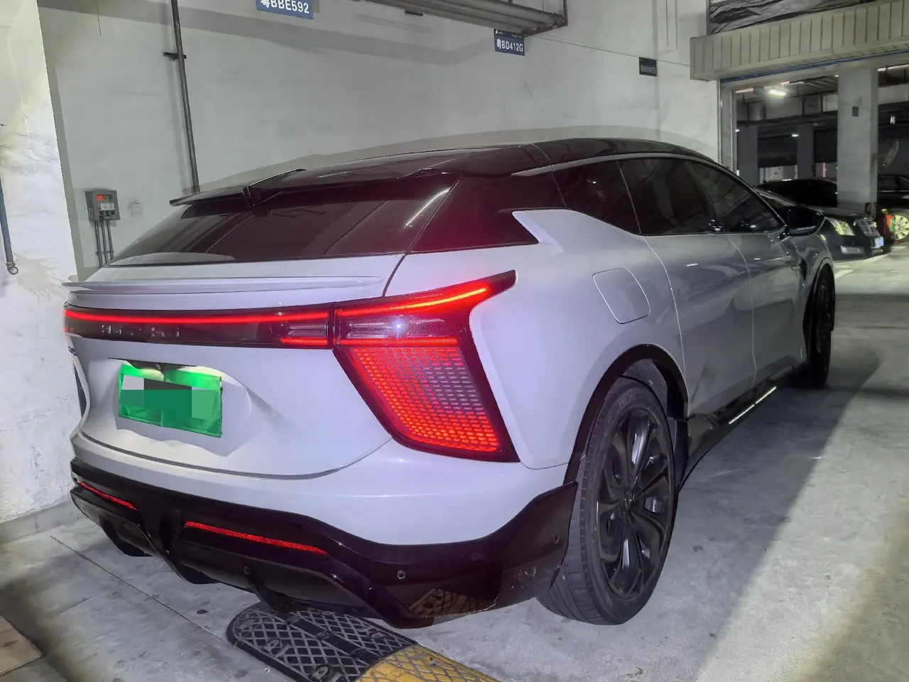 HiPhi 2021 HiPhi X Founding Edition 6-seat Automatic Gear 5