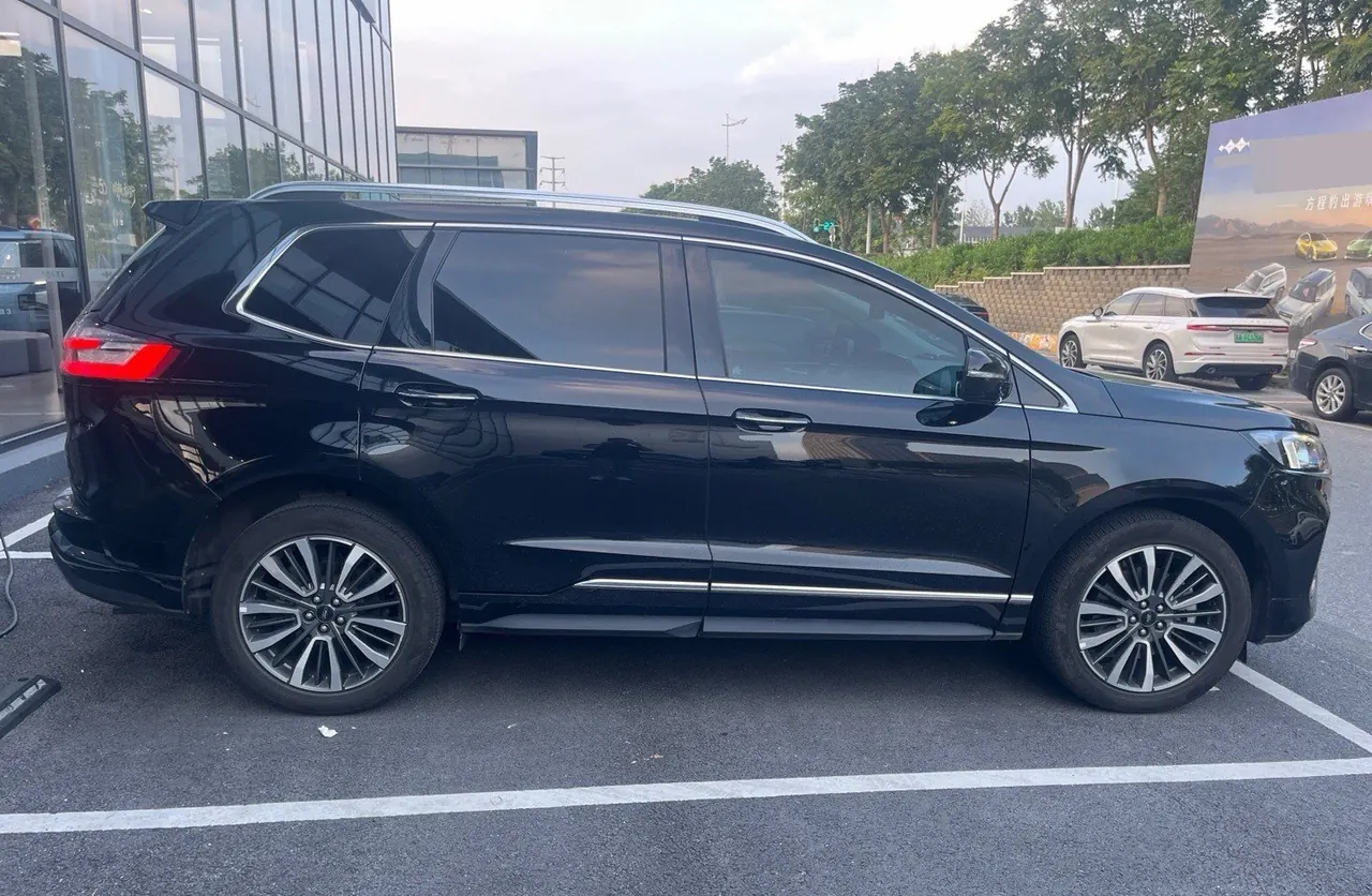 Ford 2021 Ruijie PLUS 2.0T EcoBoost 12250.00g Drive Hao Rui 7-seat Automatic Gear 4