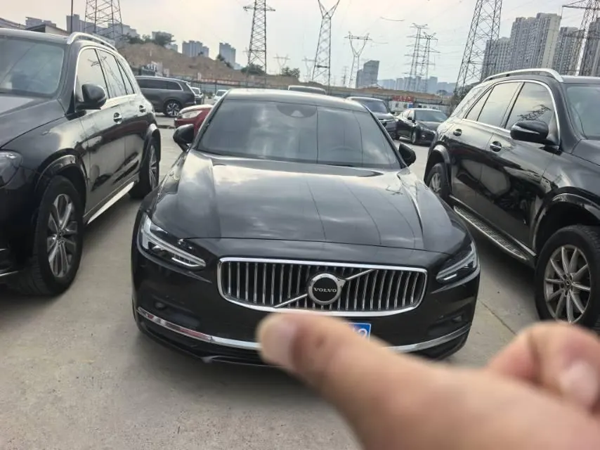 Volvo 2021 S90 48V 2.0T B5 Zhiyuan Deluxe Edition Automatic Gear 2