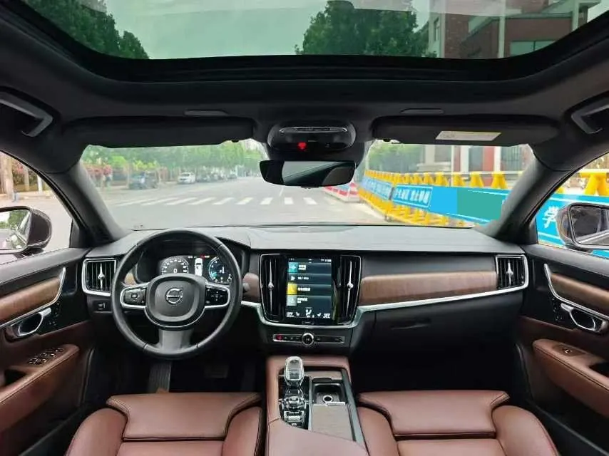 Volvo 2021 S90 48V 2.0T B5 Zhiyuan Deluxe Edition Automatic Gear 5