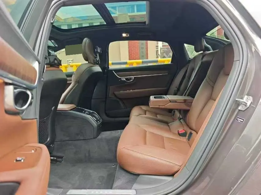 Volvo 2021 S90 48V 2.0T B5 Zhiyuan Deluxe Edition Automatic Gear 6