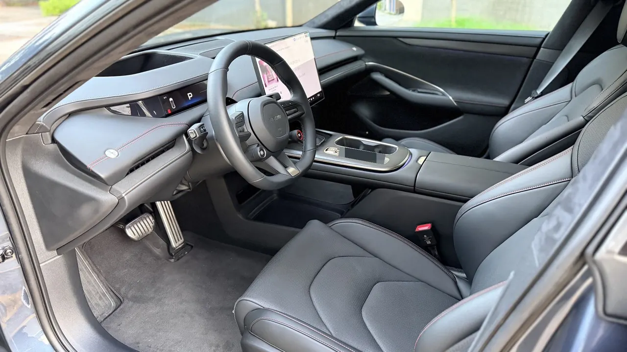 MI 2024 SU 7 800km 4-wheel drive ultra-long endurance high-end smart driving Max version automatic gear 6