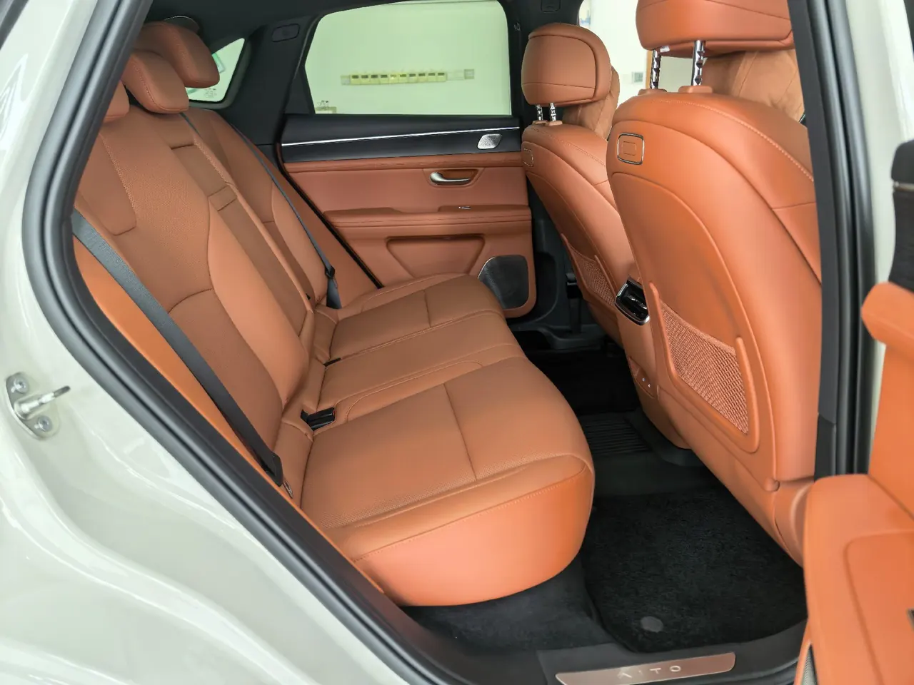 AITO 2025 AITO M5 extended range Ultra 4-wheel drive version automatic gear 13