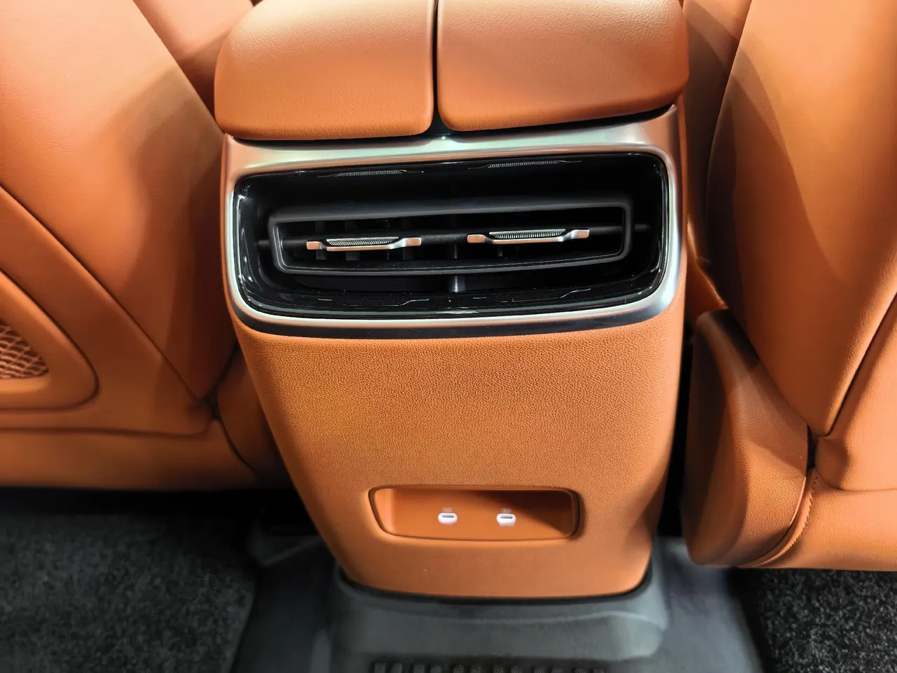 AITO 2025 AITO M5 extended range Ultra 4-wheel drive version automatic gear 15