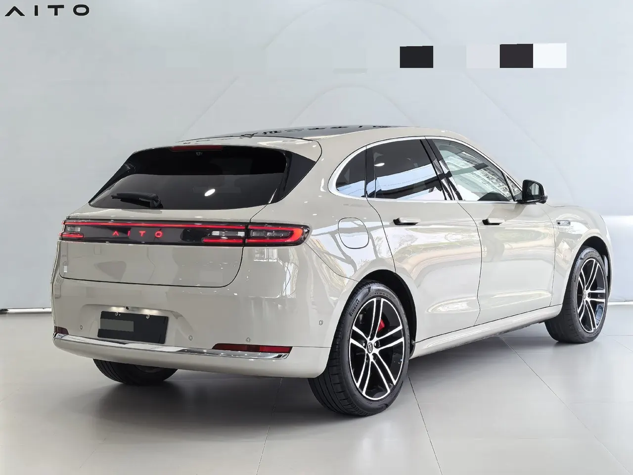 AITO 2025 AITO M5 extended range Ultra 4-wheel drive version automatic gear 4