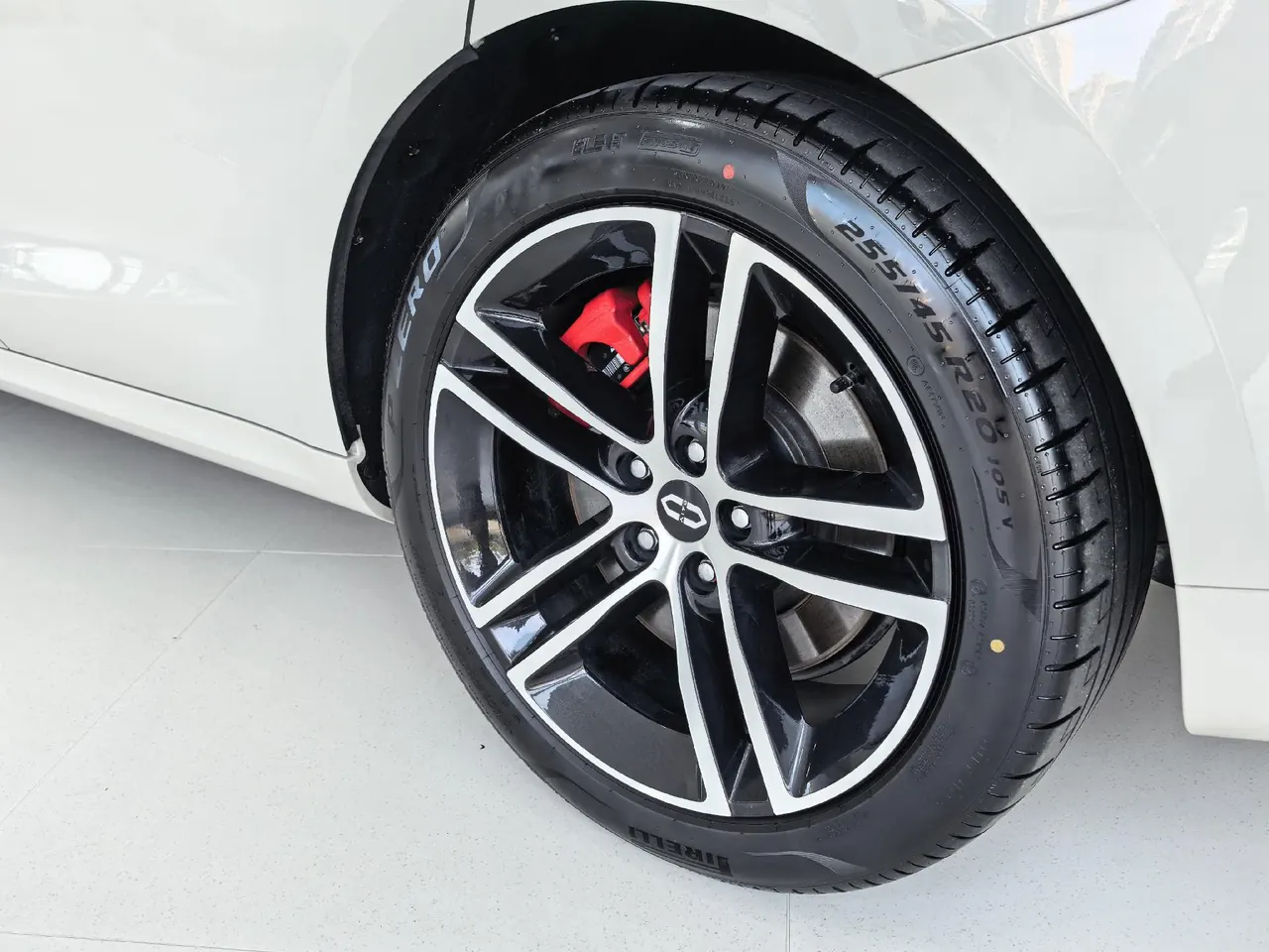 AITO 2025 AITO M5 extended range Ultra 4-wheel drive version automatic gear 8