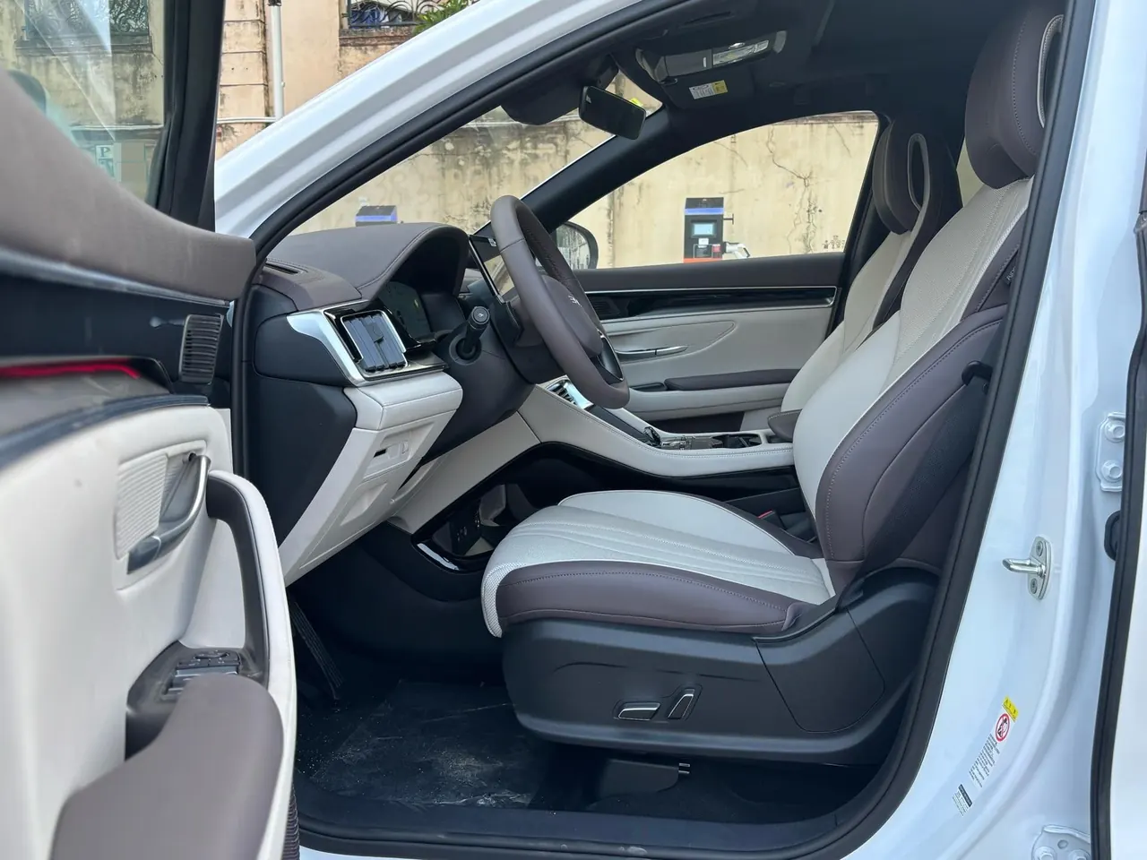BYD Song PLUS New Energy 2025 Song PLUS DM-i 1.5 Stepless 160KM Flagship Automatic Gear 4