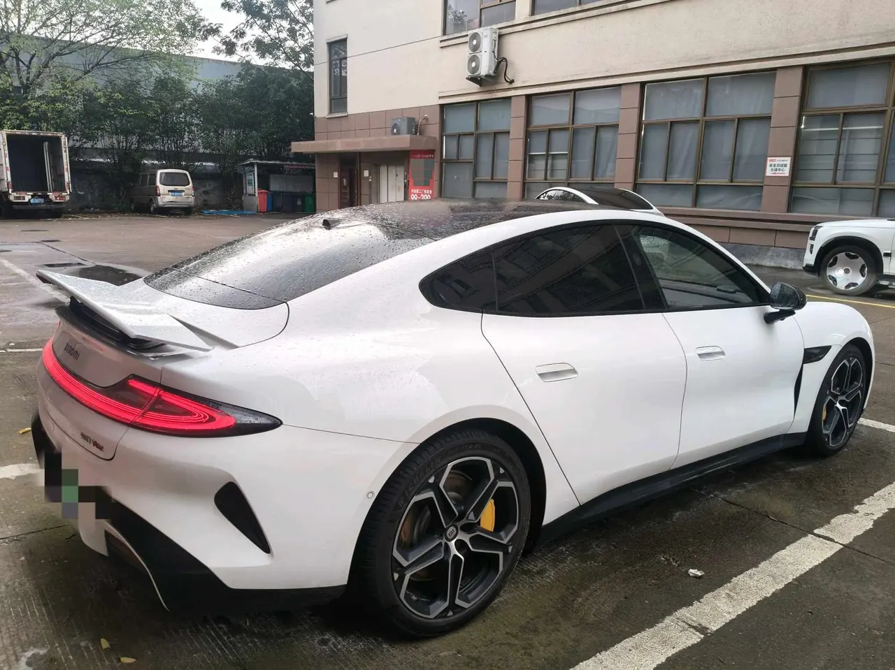 MI 2024 SU 7 800km 4-wheel drive ultra-long endurance high-end smart driving Max version automatic gear 5