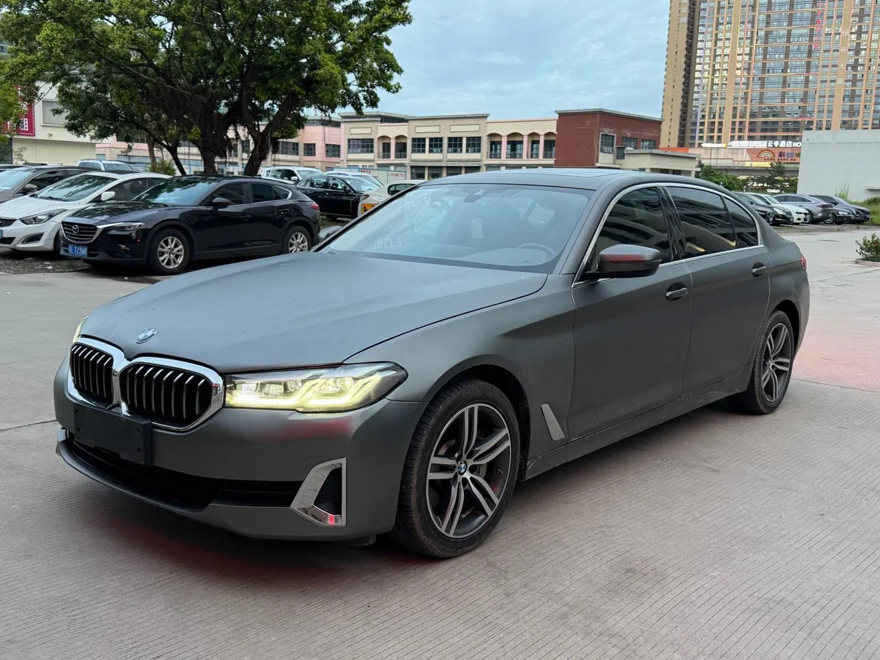 Open image lightbox: BMW 5 Series 2021 530Li 2.0T Leading Luxury Suit Automatic Gear