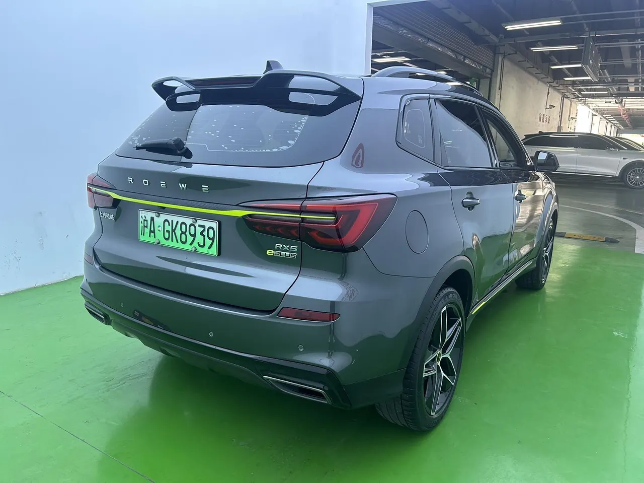 Roewe 2021 RX5 ePLUS 1.5T Guochao Ronglin Deluxe Automatic Gear 9
