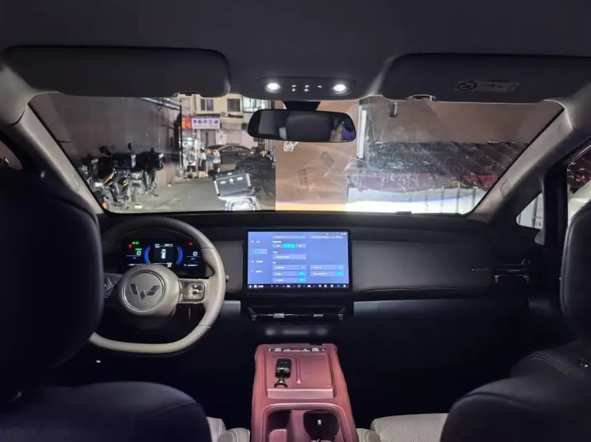 WuLing 2025 Starlight 730 1.5 Stepless 125km Luxury Automatic Transmission 4