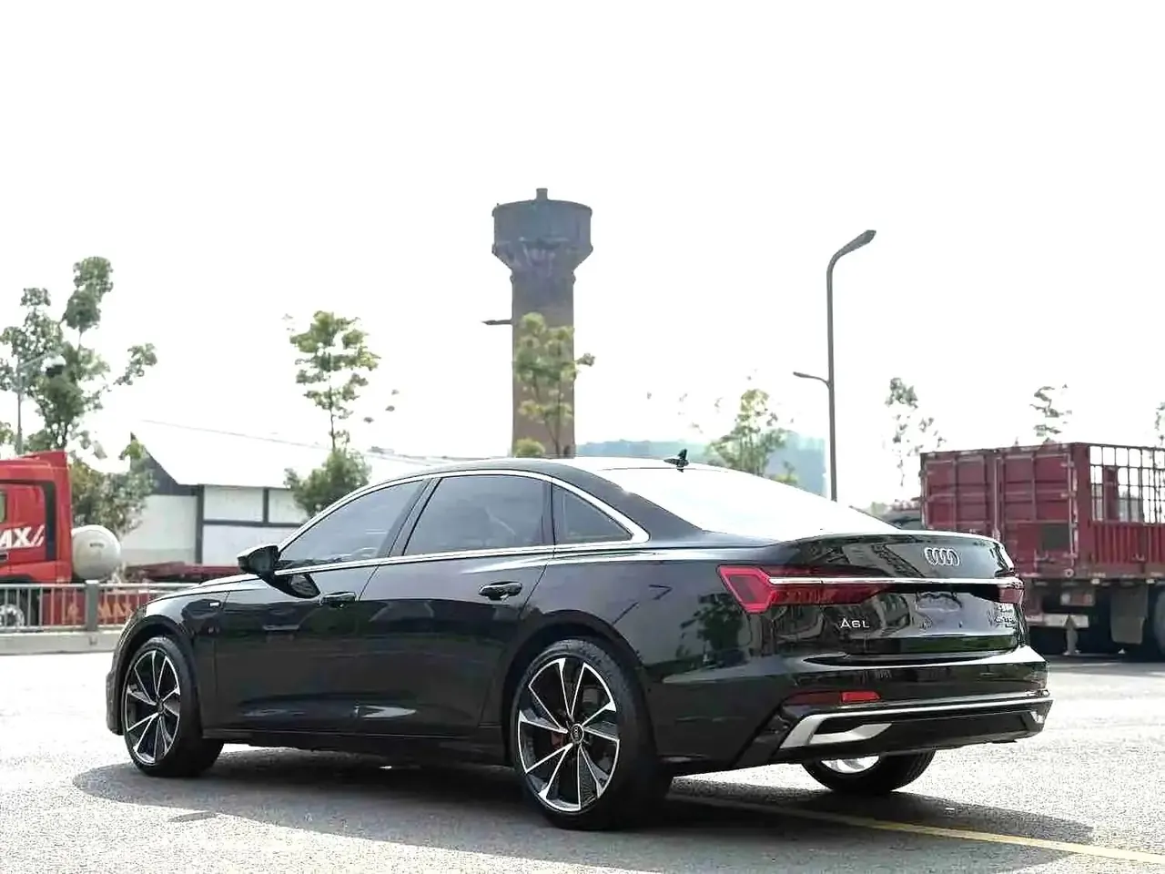 Audi 2024 A6L 2.0TFSI 45TFSI Quattro Selected Dynamic Automatic 4