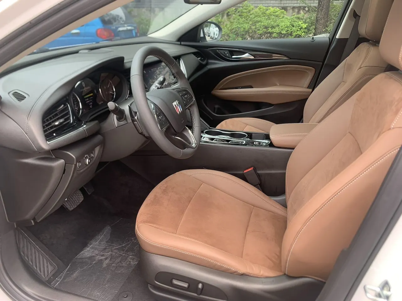 Buick 2024 Regal 2.0T 28T Vertical Edition (Modified) Automatic Gear 4
