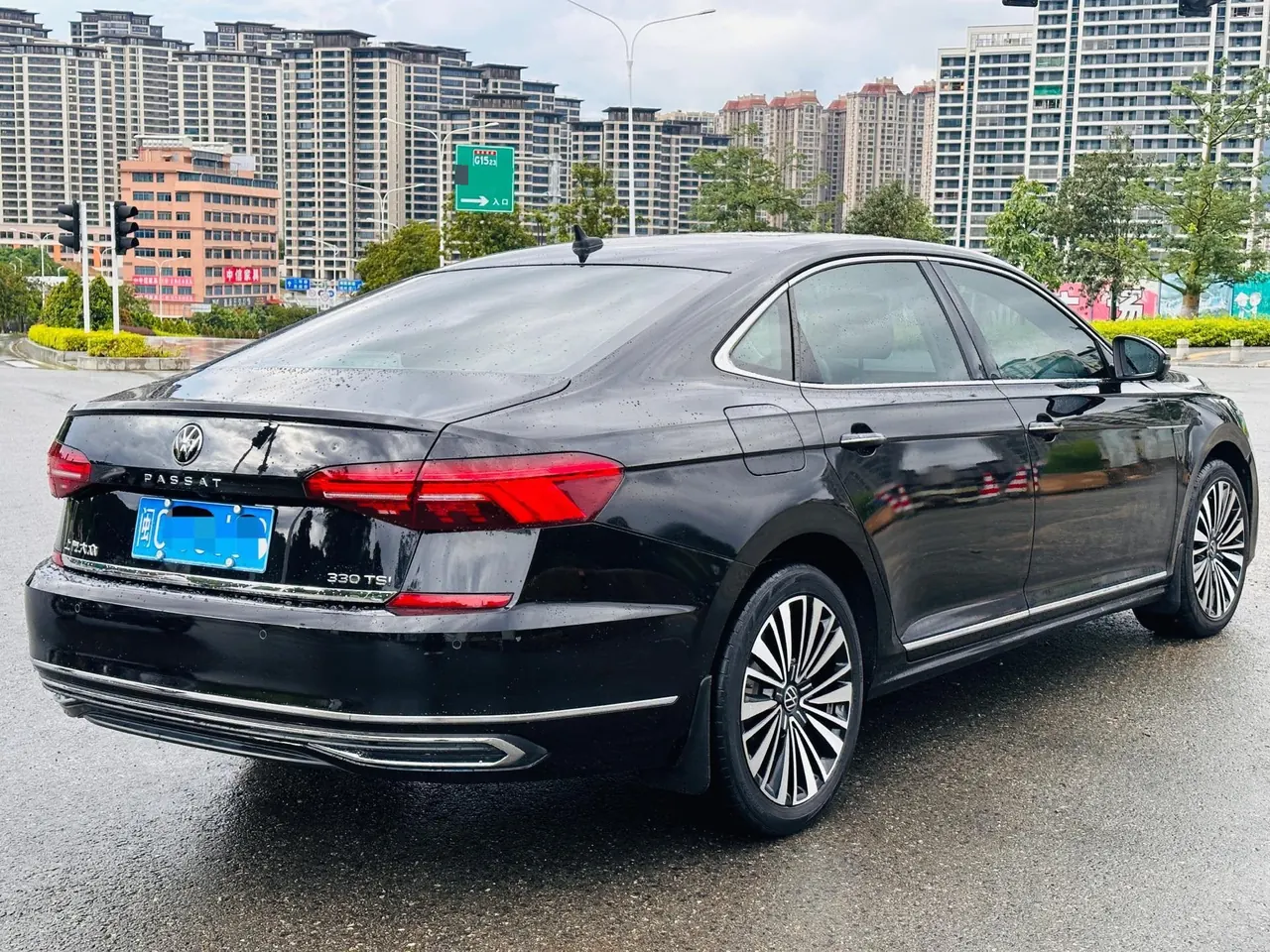 Volkswagen 2020 Passat 2.0TSI 330TSI Deluxe Edition Automatic 3