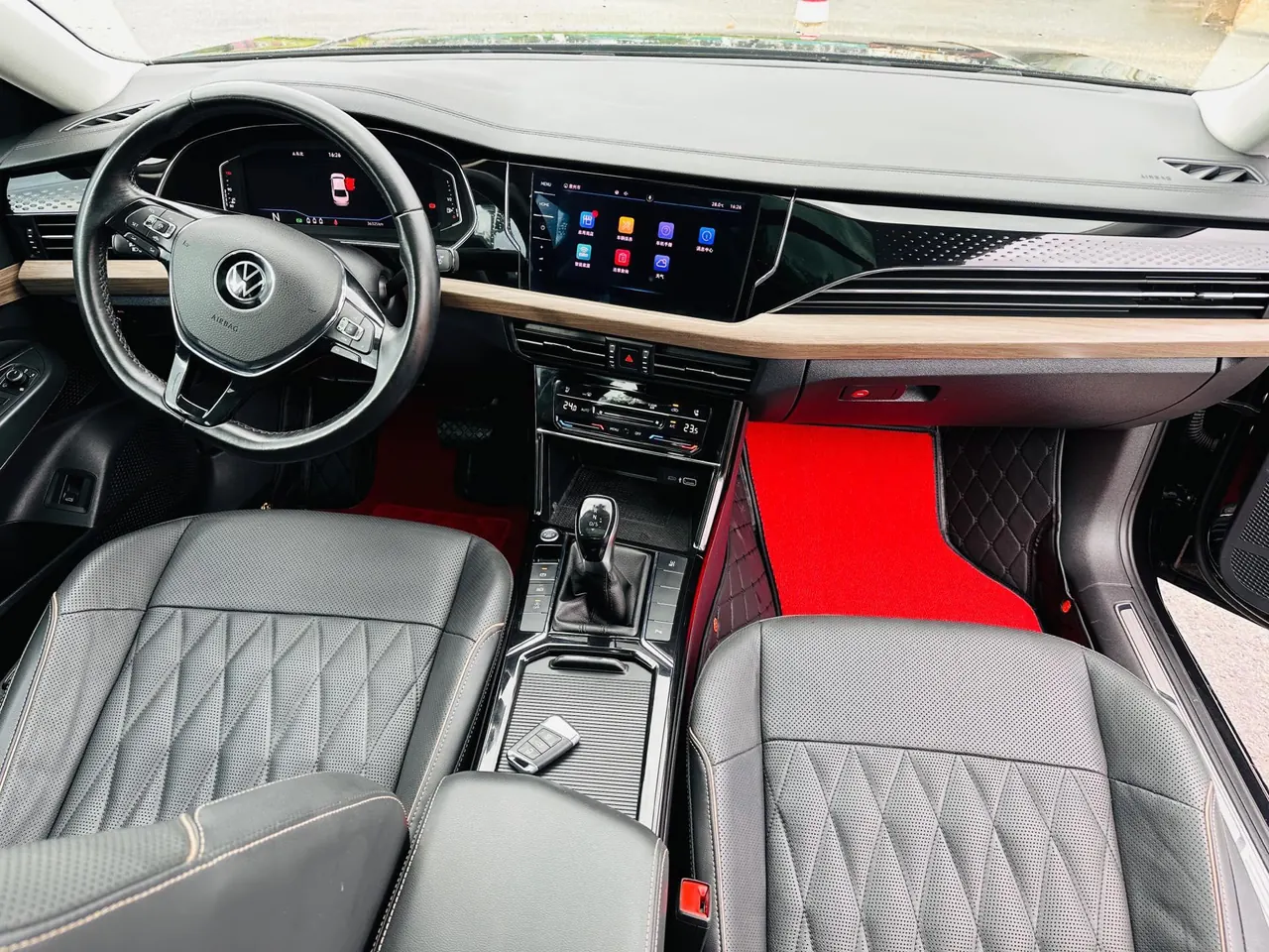 Volkswagen 2020 Passat 2.0TSI 330TSI Deluxe Edition Automatic 5