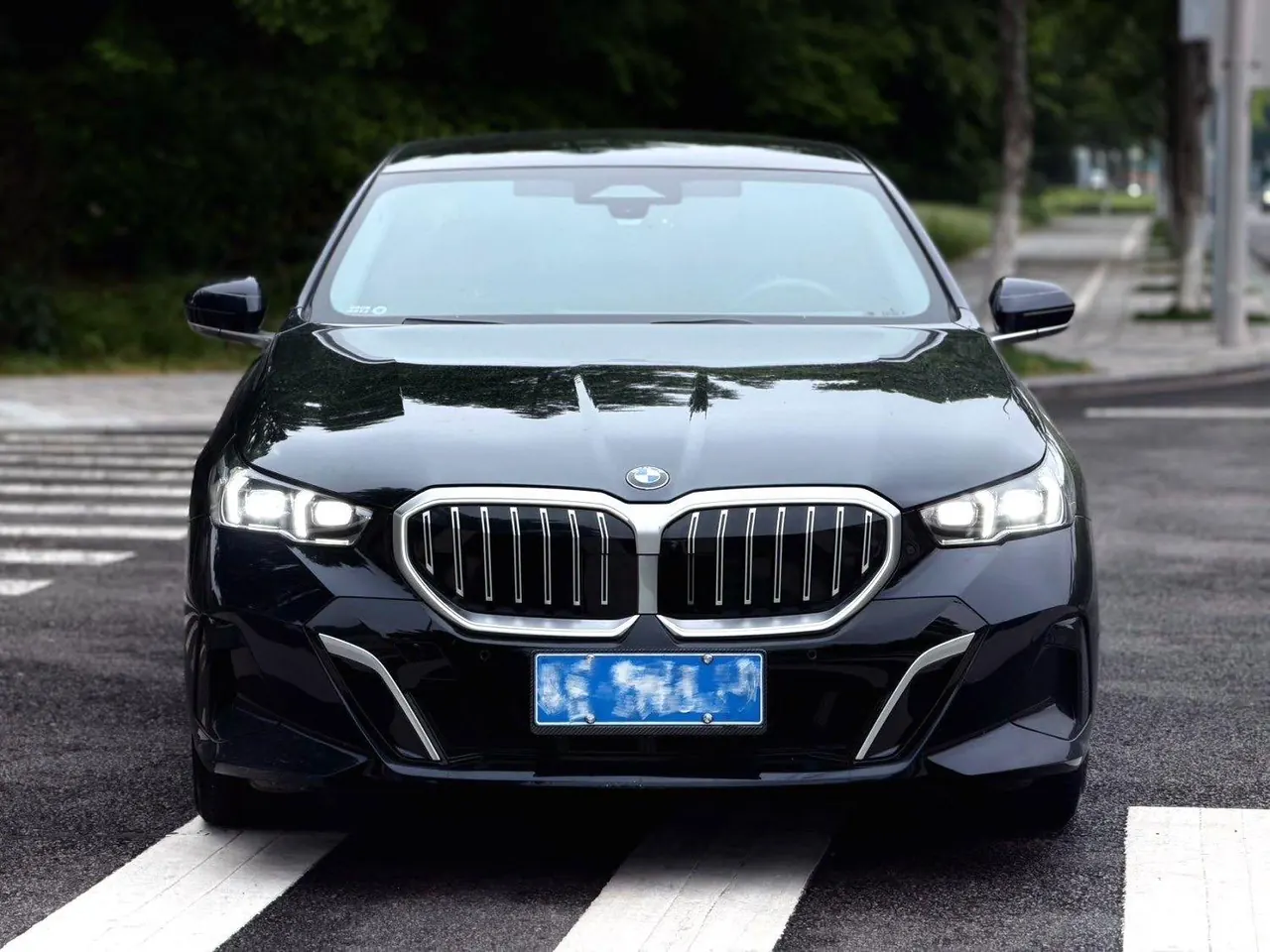BMW 5 Series 2024 model 530Li 48V 2.0T Leading Edition M Sport Package Automatic 2