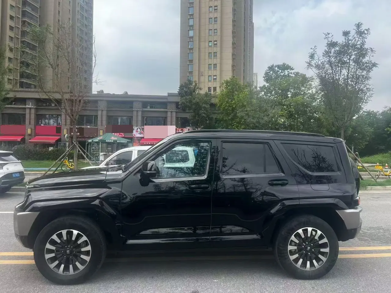 Tank 2024 Tank 700 Hi4-T 3.0T Extreme Edition Automatic Gear 3