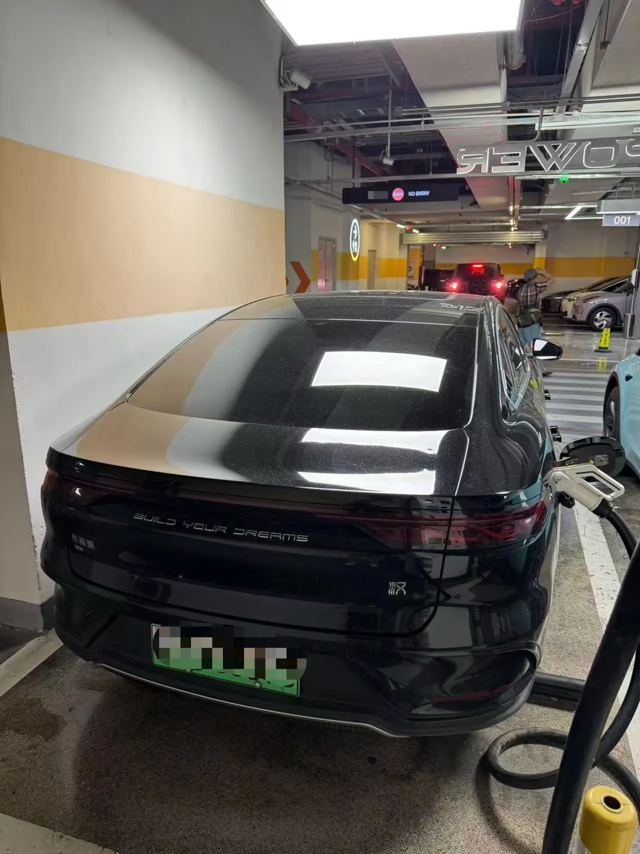 BYD 2023 Han EV 605KM Champion Edition Precursor Honorable Automatic Gear 4