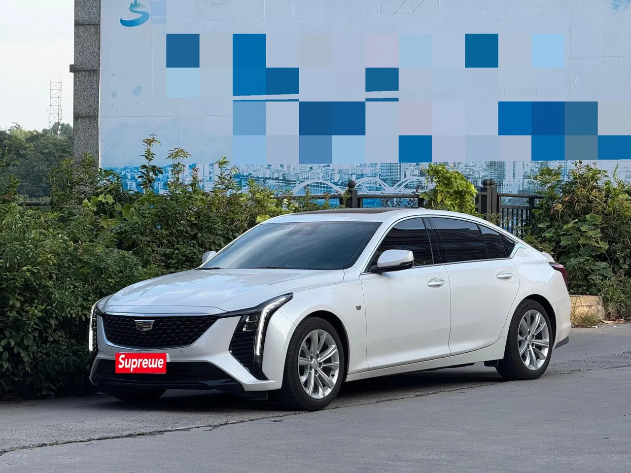 Open image lightbox: Cadillac 2024 CT5 2.0T 28T Luxury Pro Auto
