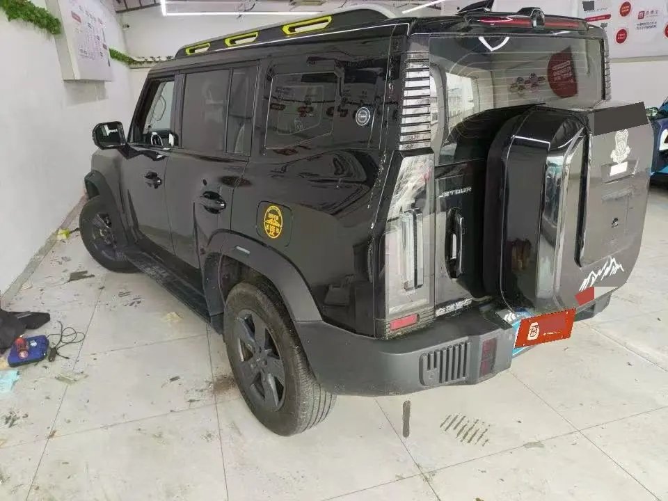 Jetour 2023 Traveler 2.0T Four-wheel Drive Conquers Automatic Gear 2