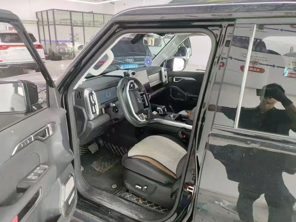 Jetour 2023 Traveler 2.0T Four-wheel Drive Conquers Automatic Gear 3