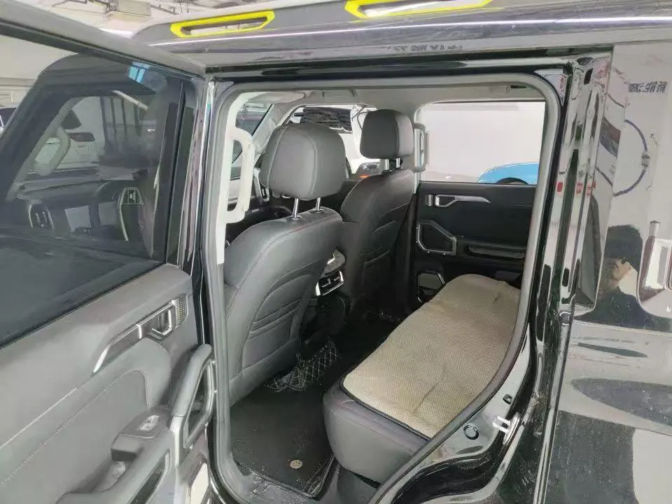 Jetour 2023 Traveler 2.0T Four-wheel Drive Conquers Automatic Gear 4