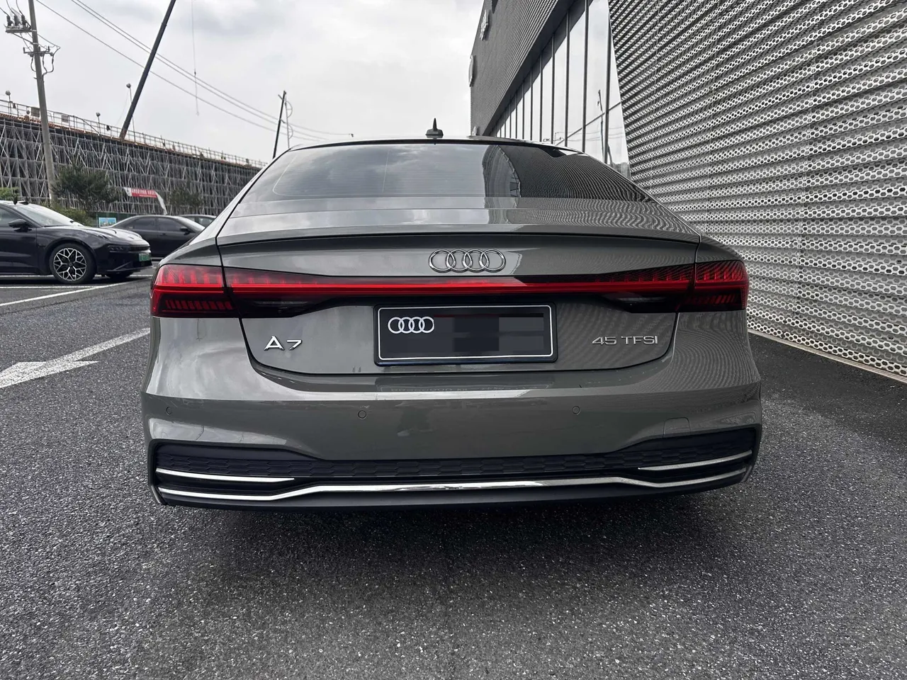 Audi A7 (Imported) 2023 A7 Sportback 2.0TFSI 45TFSI Automatic Gear Selection 5