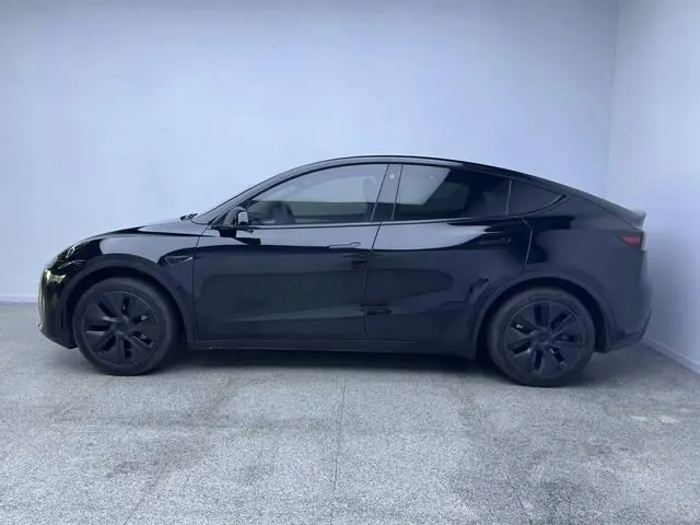 Tesla 2023 Model Y rear-wheel drive version automatic transmission 4