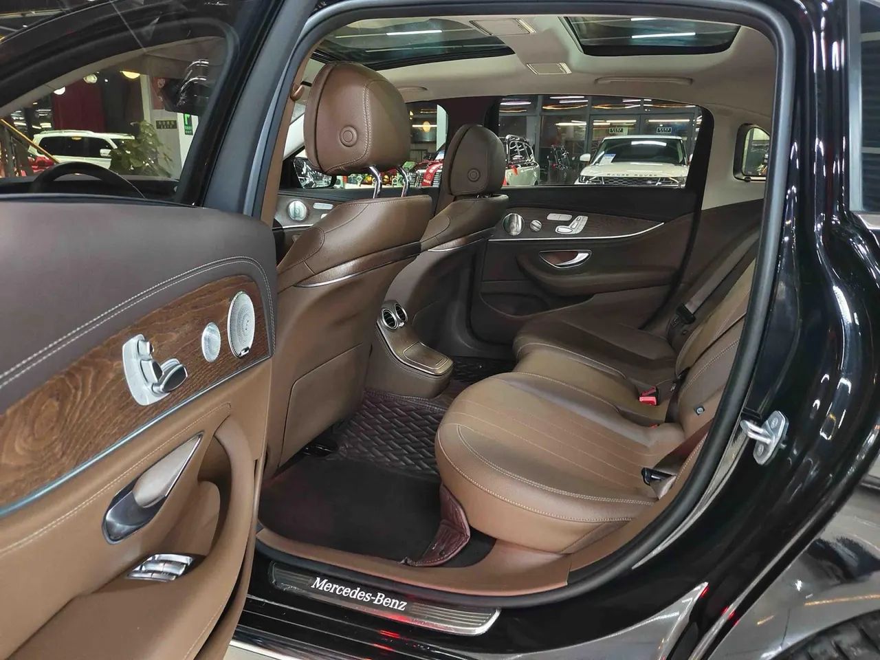 Mercedes Benz E Class 2023 E 300 L 2.0T Luxury Automatic Gear 8