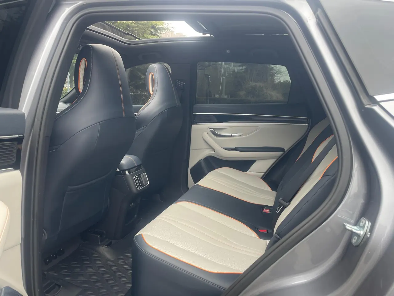 BYD 2023 Song PLUS DM-i 1.5 Stepless Champion Edition 110KM Flagship PLUS Automatic Gear 6