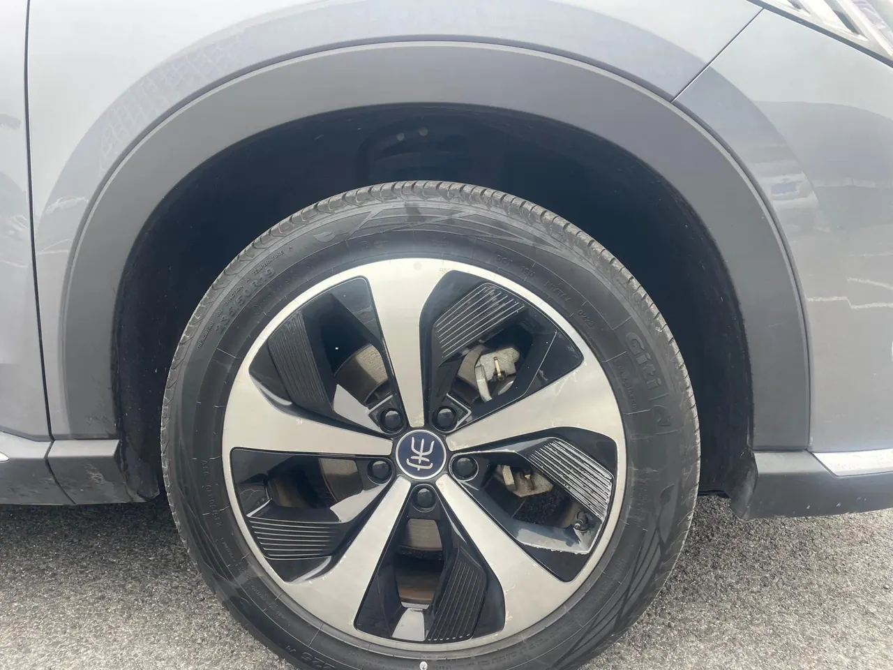 BYD 2023 Song PLUS DM-i 1.5 Stepless Champion Edition 110KM Flagship PLUS Automatic Gear 9