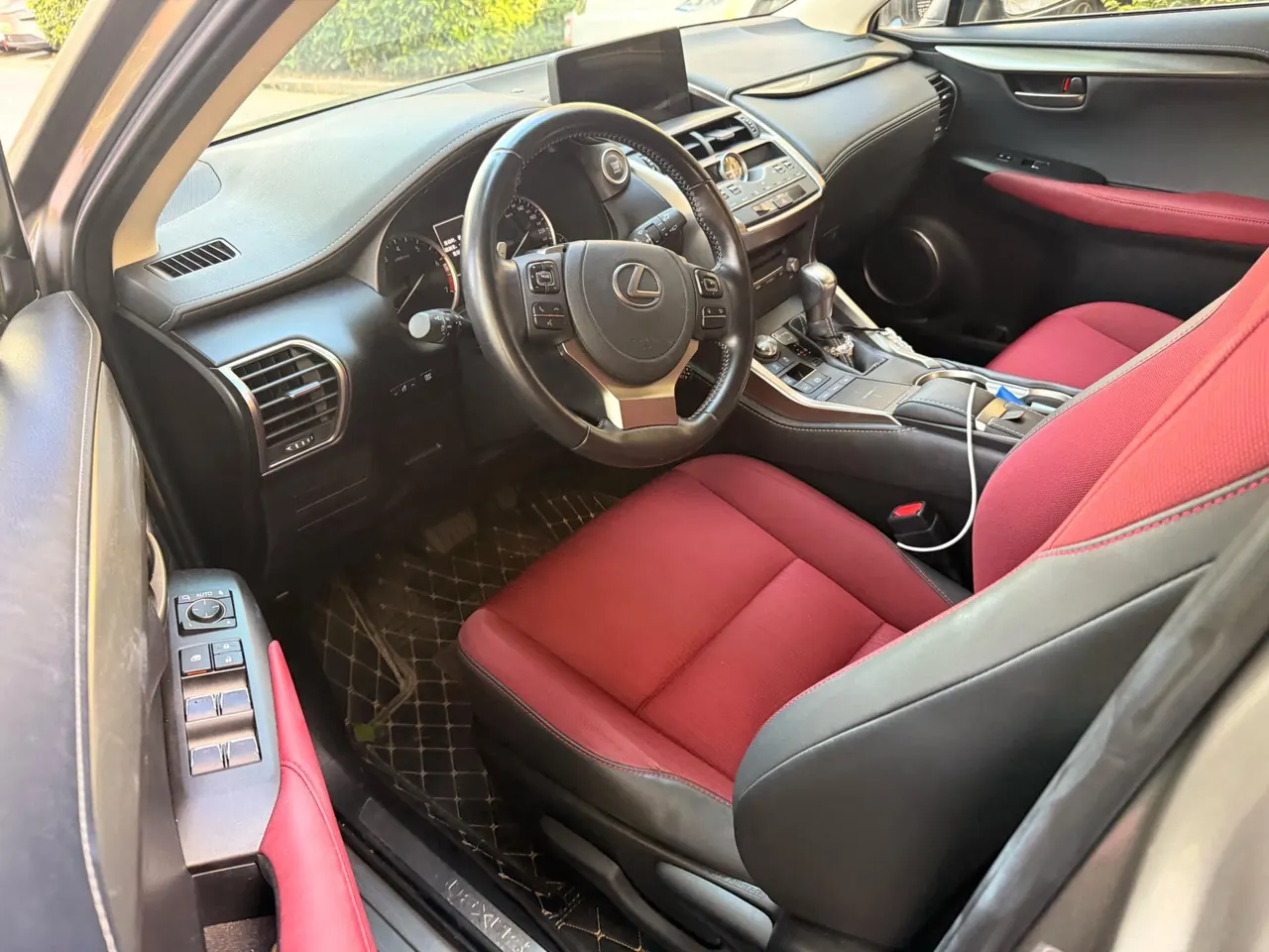 Lexus NX (Imported) 2020 NX200 2.0 Stepless Front Edition Automatic Gear 3