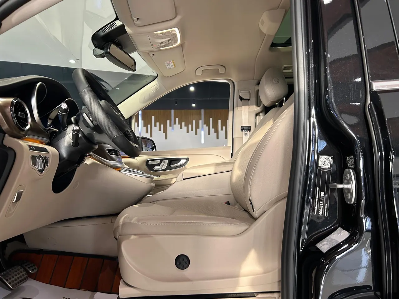 Mercedes Benz V 2020V 260 L 2.0T Deluxe Edition Automatic Gear 3