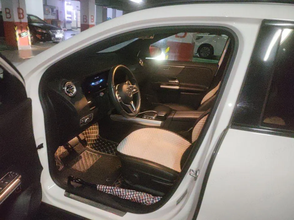 Mercedes Benz 2022 GLA 220 4MATIC 2.0T automatic gear 4
