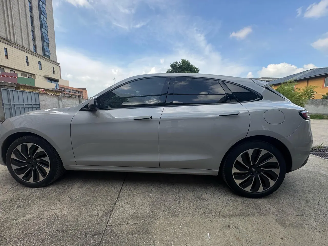 AITO 2022 AITO M5 1.5T 4-wheel drive flagship automatic gear 3