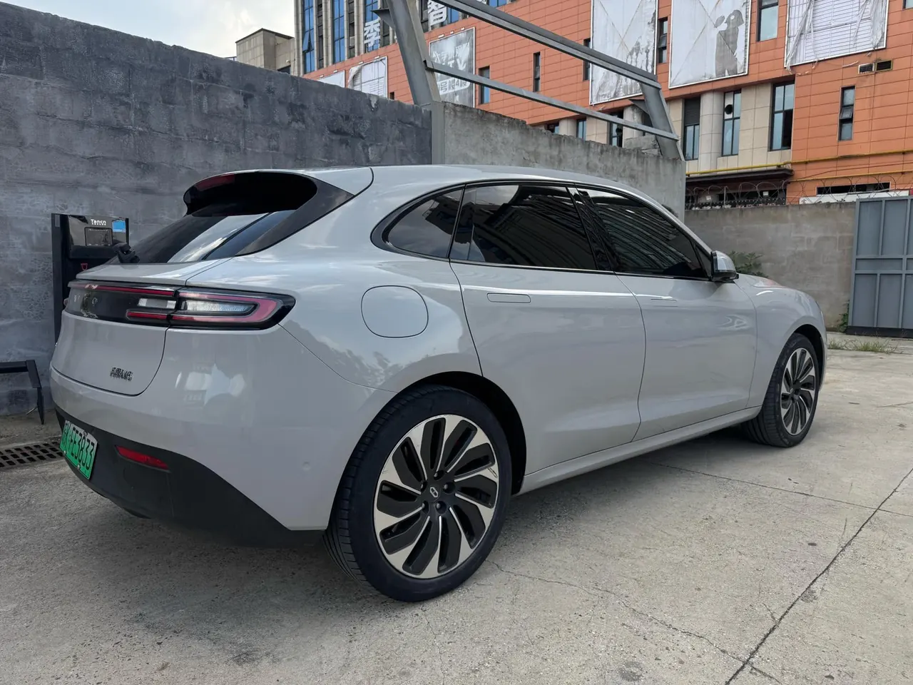 AITO 2022 AITO M5 1.5T 4-wheel drive flagship automatic gear 7