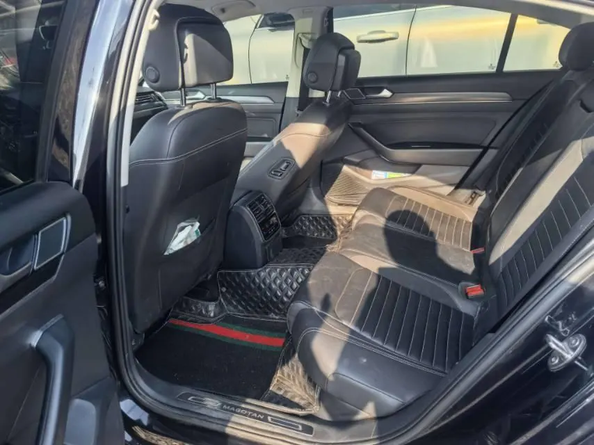 Volkswagen 2020 Magotan 2.0TSI 330TSI Leading Automatic 5