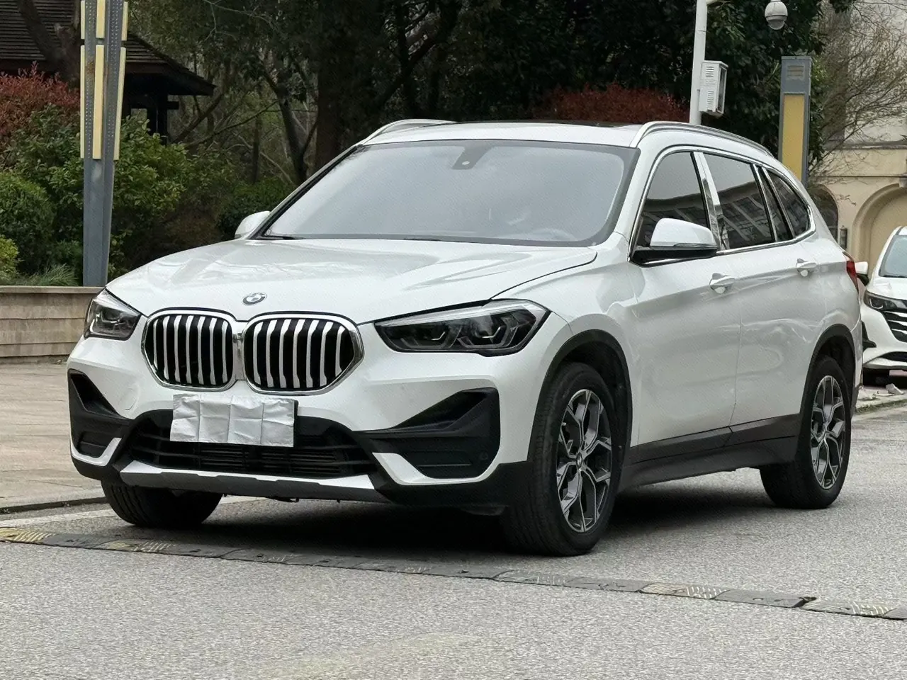 Open image lightbox: BMW 2022 X1 sDrive25Li 2.0T Leading Automatic Gear