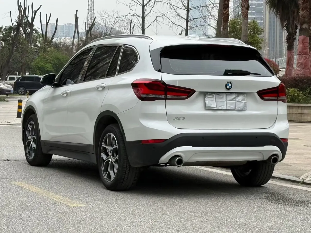 BMW 2022 X1 sDrive25Li 2.0T Leading Automatic Gear 6