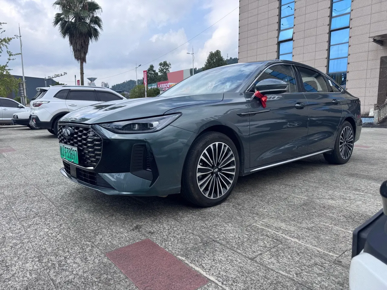 Chery 2025 Fengyun A8 1.5T 145 Luxury Automatic Gear - View 1