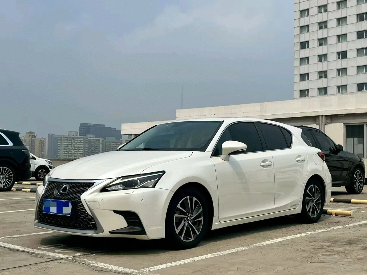 Lexus CT (Imported) 2020 CT200h 1.8 Stepless Comfort Edition Automatic Gear - View 1