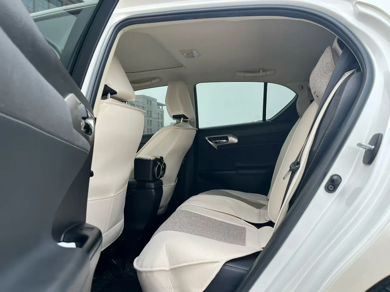 Lexus CT (Imported) 2020 CT200h 1.8 Stepless Comfort Edition Automatic Gear 4