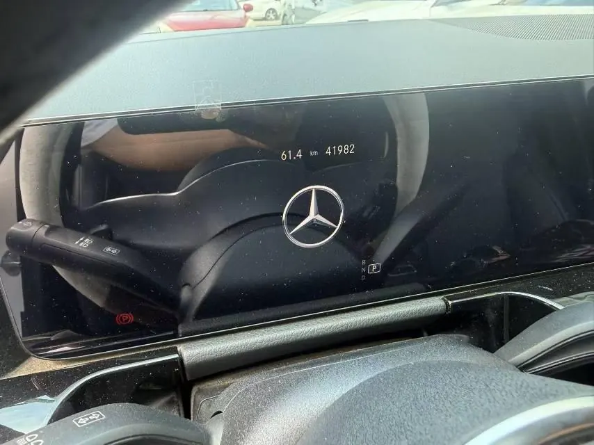 Mercedes Benz 2020 GLA 180 1.3T automatic gear 5