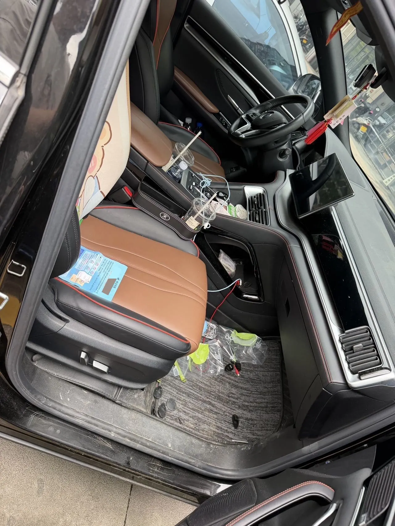 BYD 2020 Song PLUS 1.5T Flagship Automatic Gear 4