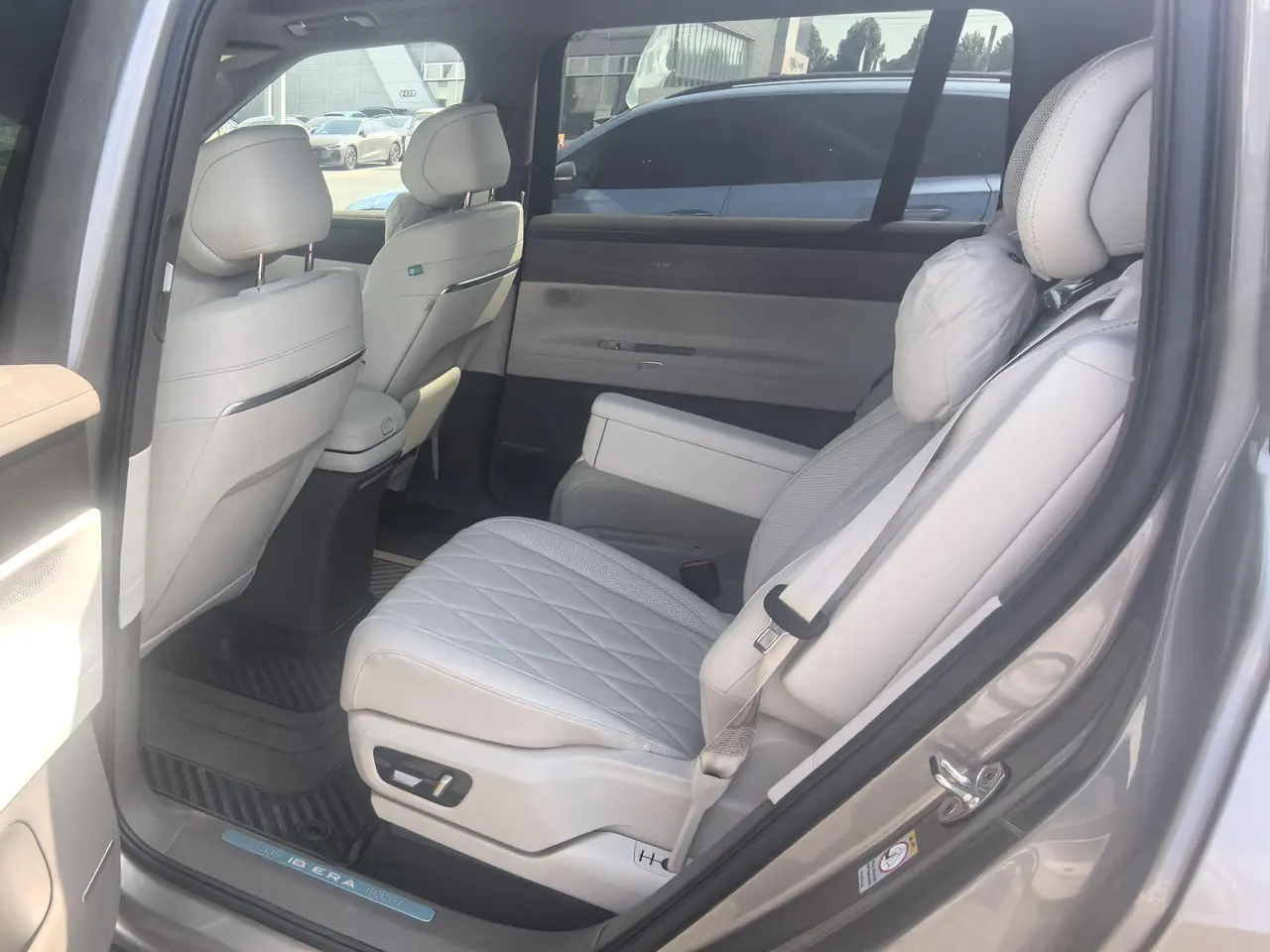 Volkswagen 2026 ID.ERA 9X Ultra 4-wheel drive automatic gear 3