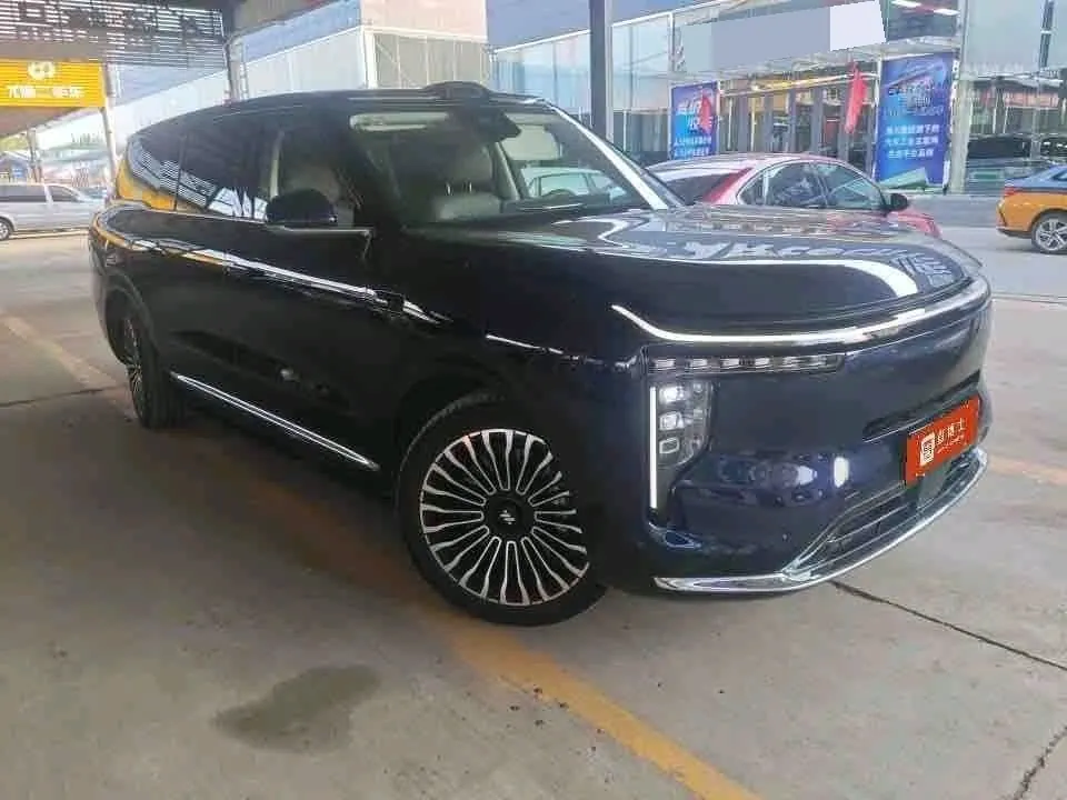 IM 2026 IM LS9 52 Ultra Automatic 2