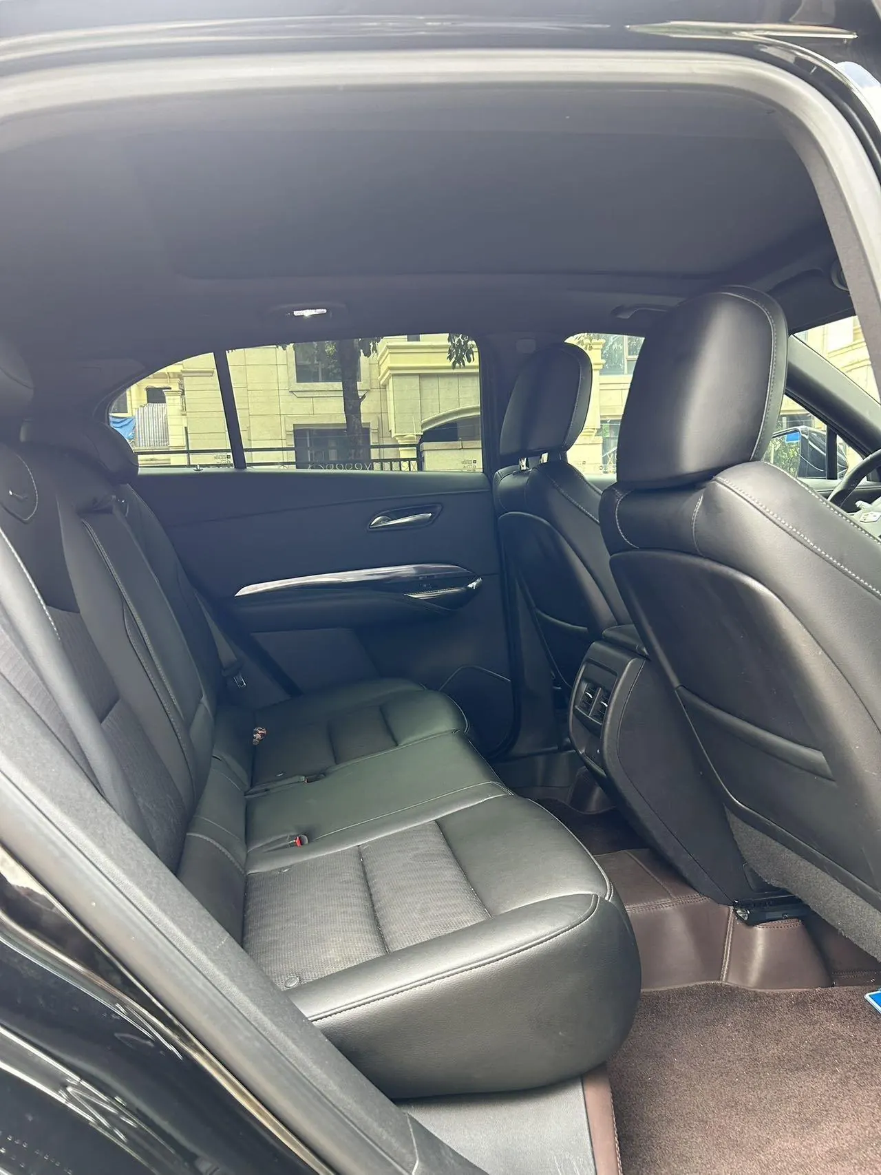 Cadillac 2021 XT4 2.0T 28T Two-Drive Technical Automatic Gear 7